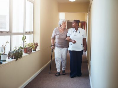 Vorteile von Pflegeimmobilien gegenüber Wohnimmobilien